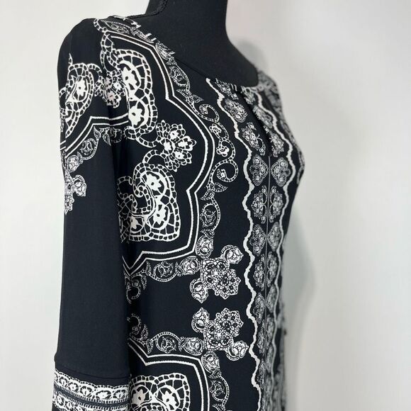 White House Black Market Dresses & Skirts - White House Black Market Keyhole Classic Sheath Dress Sz Small Women’s Black